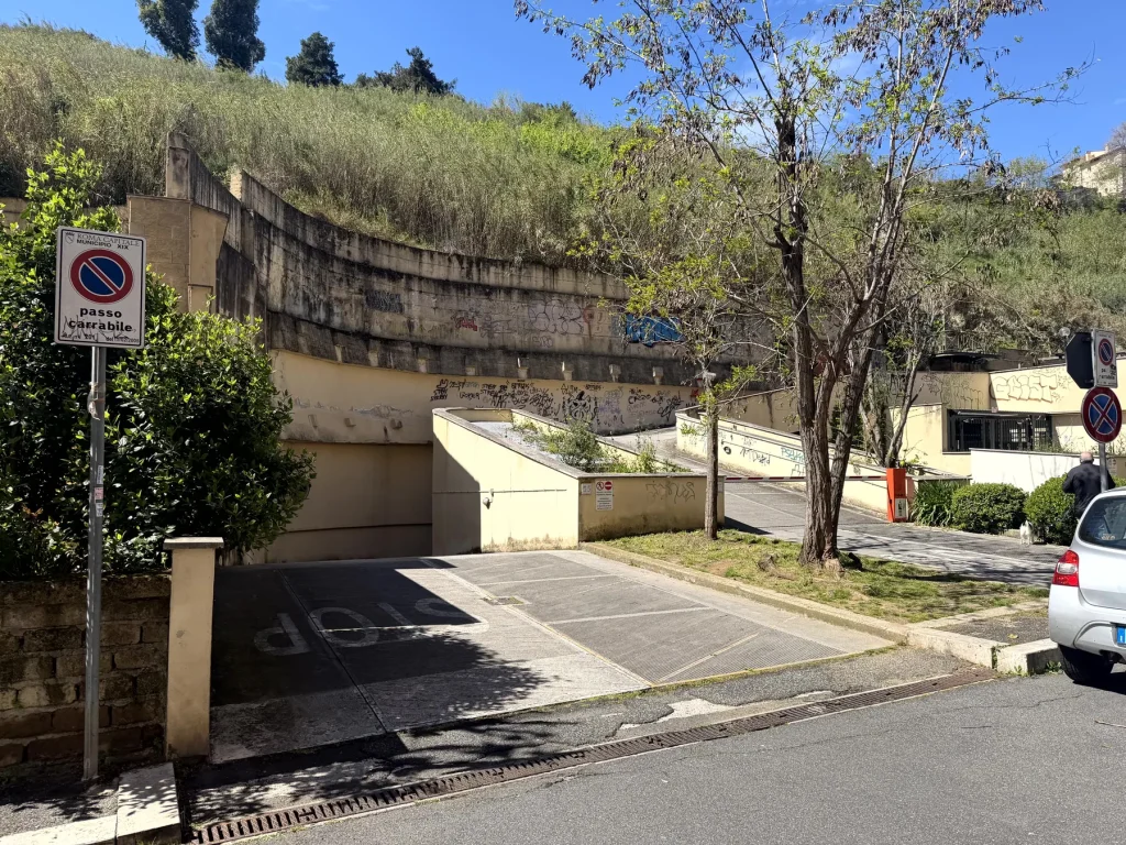 Box in garage — zona Cipro, Cipro, immagine 5 di 12