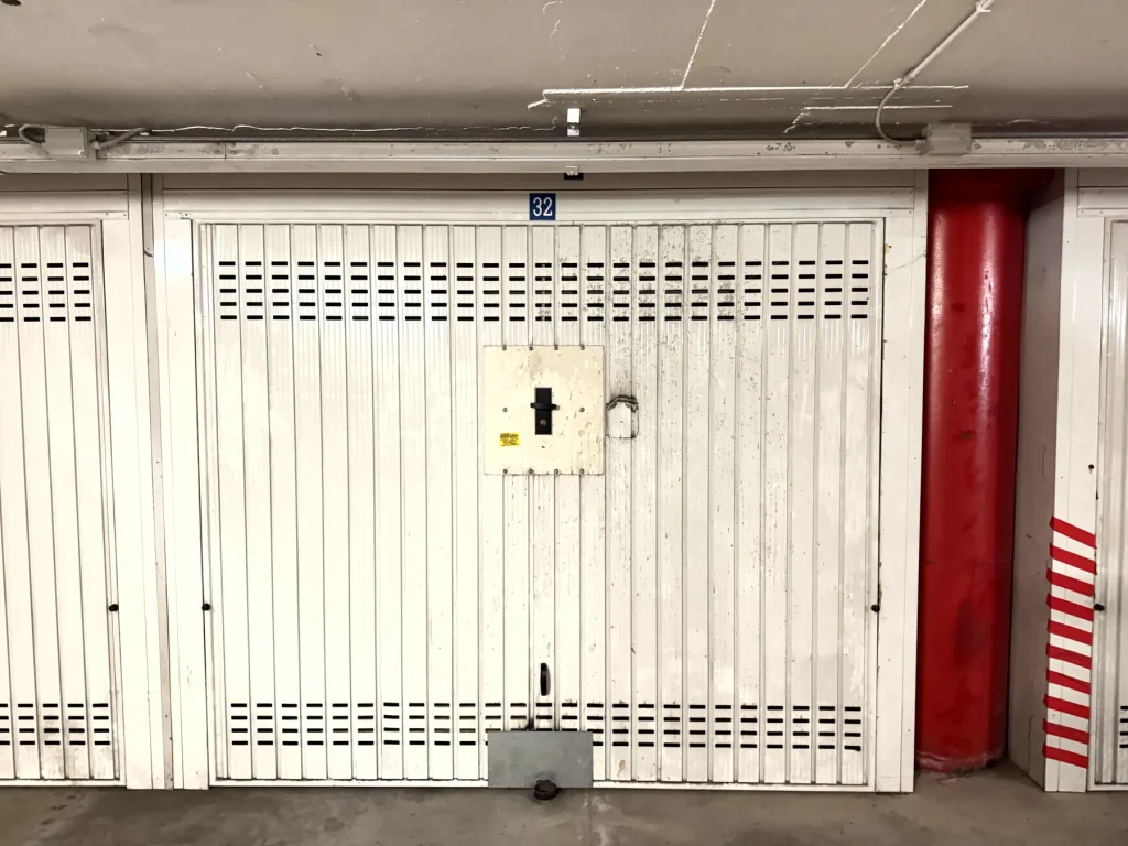 Box in garage — zona Cipro, Cipro, immagine 10 di 12