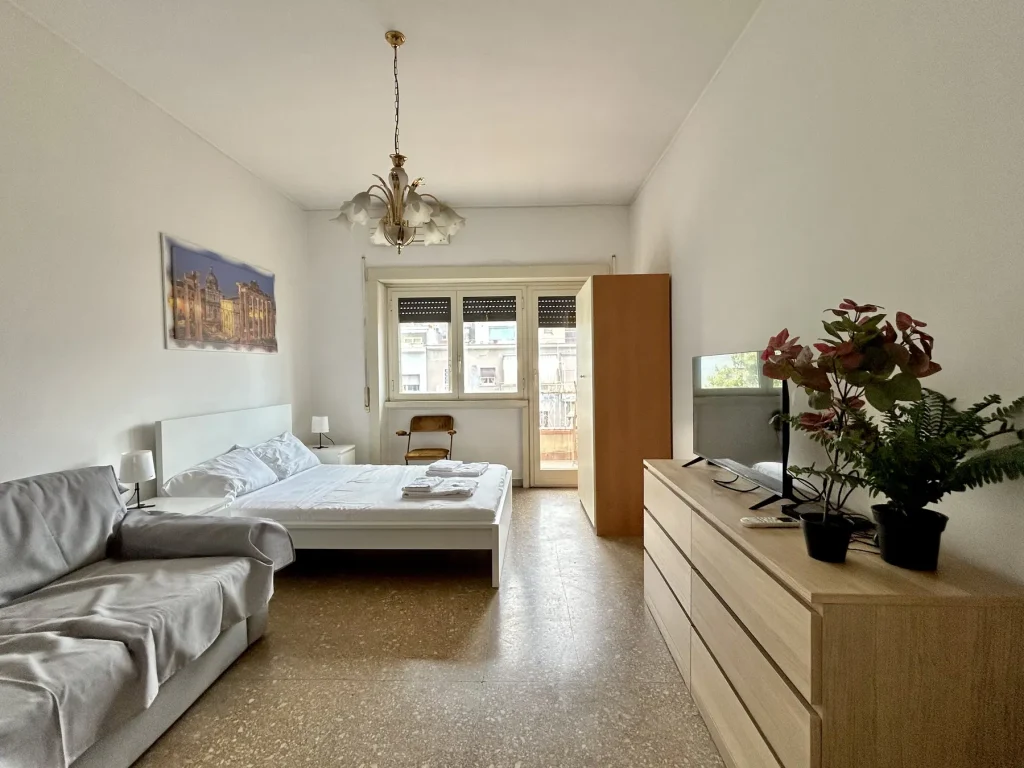 Cipro Vatican Home, Cipro, immagine 1 di 12