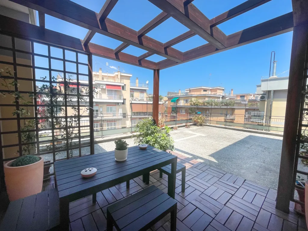 The Sun in Rome, Colli Portuensi, immagine 1 di 12