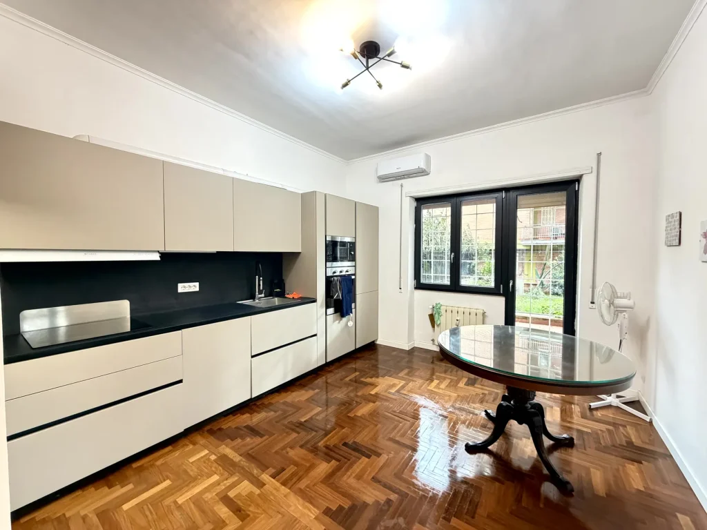 Stanze in appartamento con terrazzo, Portuense, immagine 6 di 12