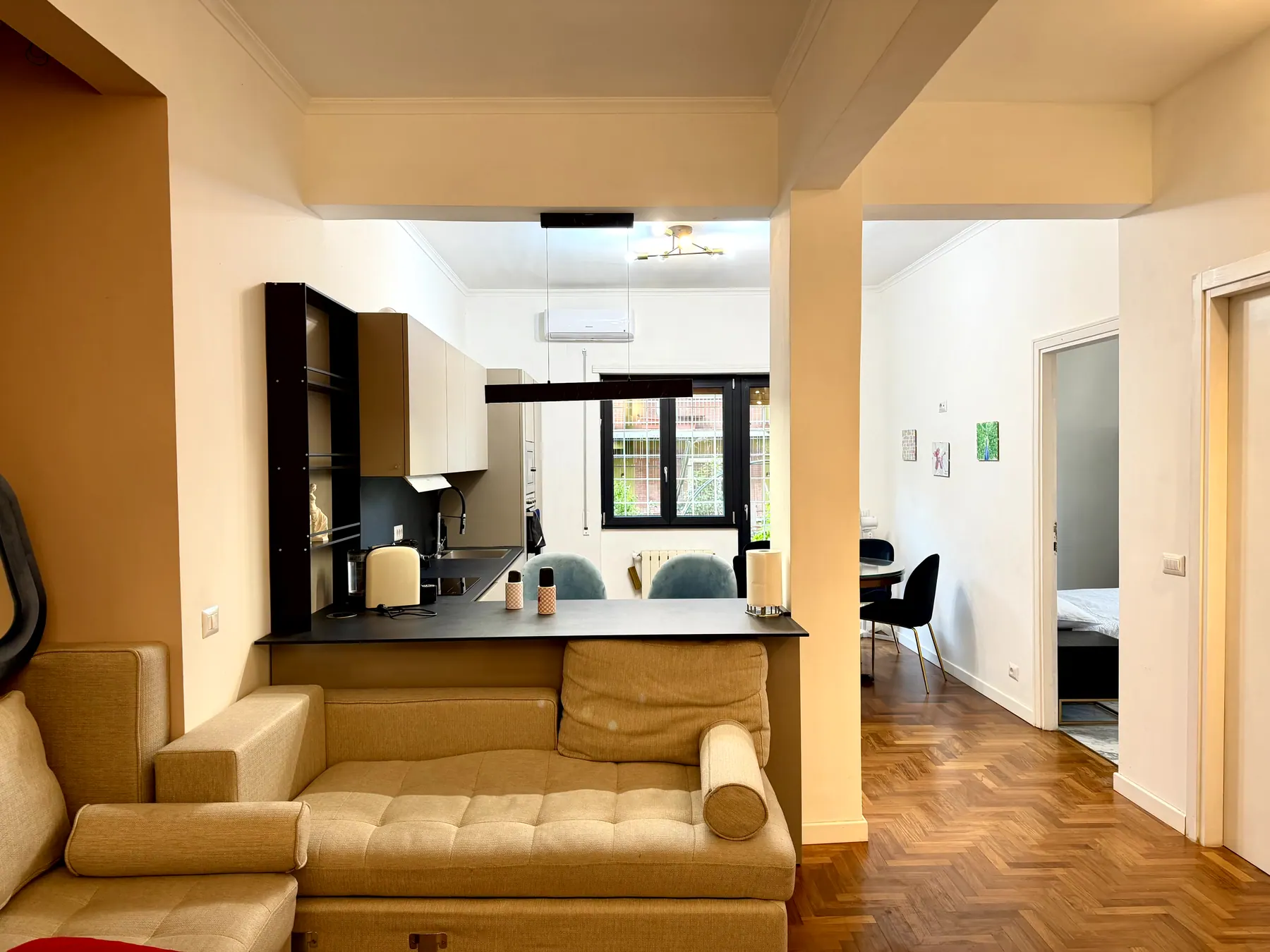 Stanze in appartamento con terrazzo